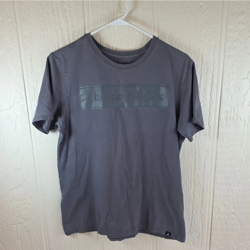 Men's Jordan Charcoal Short Sleeve Tee, Size Medium
